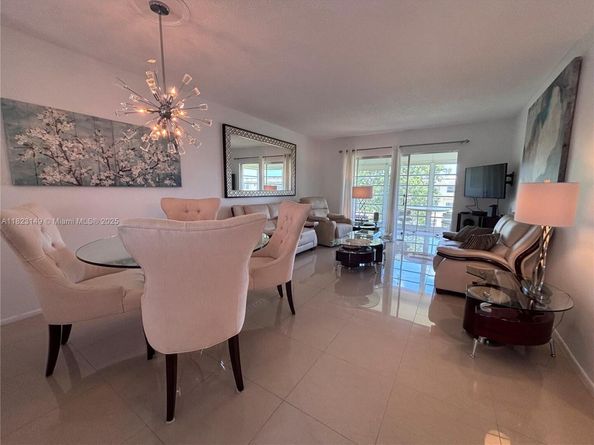 4331 NW 16th St D304, Lauderhill FL 33313