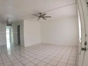 65 NE 202nd Ter Q22, Miami Gardens FL 33179