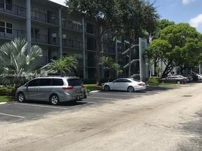 12500 SW 5th Ct 210M, Pembroke Pines FL 33027