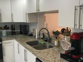 12500 SW 5th Ct 210M, Pembroke Pines FL 33027