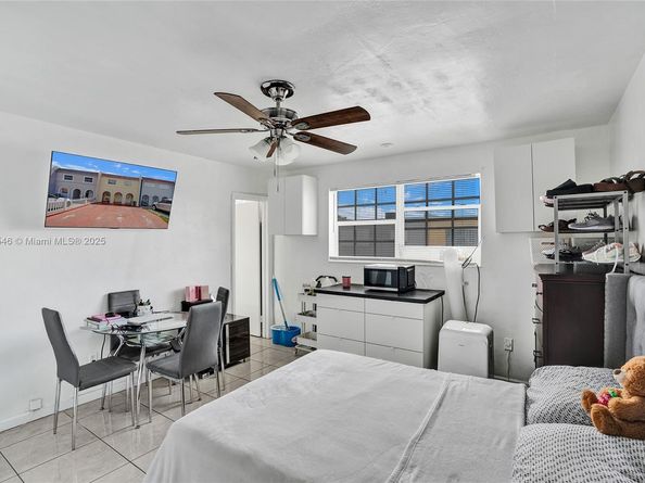 6925 W 3rd Ave, Hialeah FL 33014