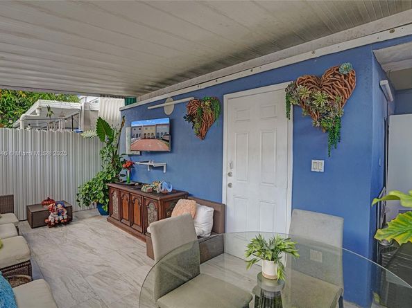 6925 W 3rd Ave, Hialeah FL 33014
