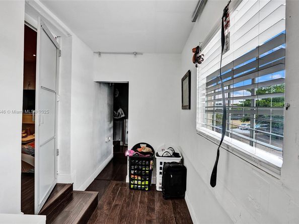 6925 W 3rd Ave, Hialeah FL 33014