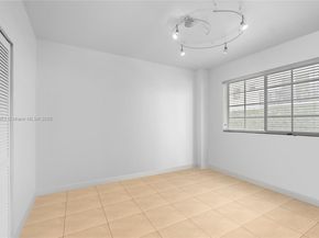 1045 Lenox Ave 4, Miami Beach FL 33139