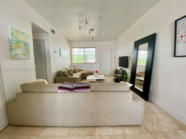 1045 Lenox Ave 4, Miami Beach FL 33139