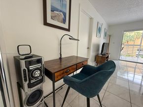 17801 N Bay Rd 302, Sunny Isles Beach FL 33160