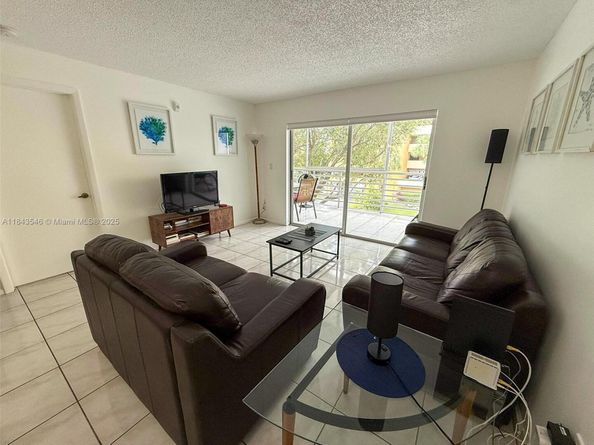 17801 N Bay Rd 302, Sunny Isles Beach FL 33160