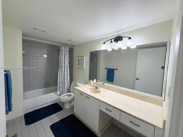 17801 N Bay Rd 302, Sunny Isles Beach FL 33160