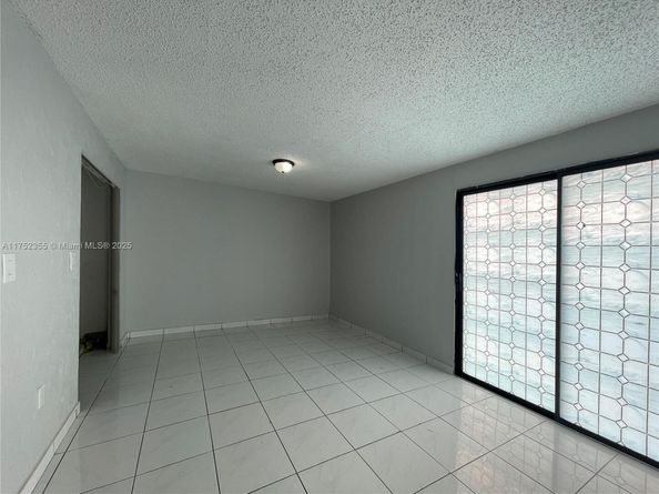 5790 W 26th Ave 202, Hialeah FL 33016