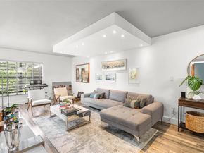640 NW 98th Ct 640, Miami FL 33172
