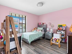 640 NW 98th Ct 640, Miami FL 33172