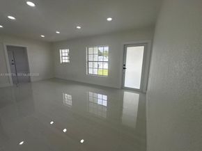 3960 NW 174th St, Miami Gardens FL 33055