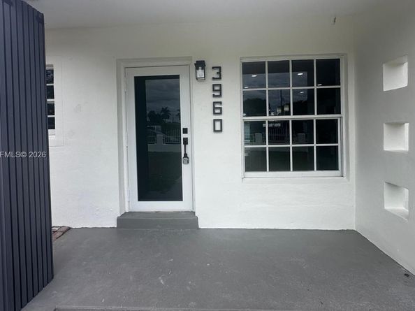 3960 NW 174th St, Miami Gardens FL 33055