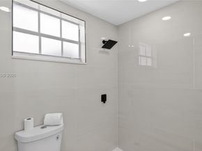 3960 NW 174th St, Miami Gardens FL 33055