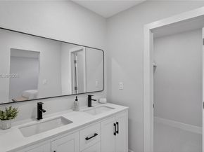 3960 NW 174th St, Miami Gardens FL 33055