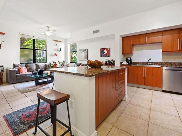888 S Douglas Rd 113, Coral Gables FL 33134