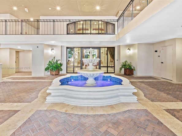 888 S Douglas Rd 113, Coral Gables FL 33134
