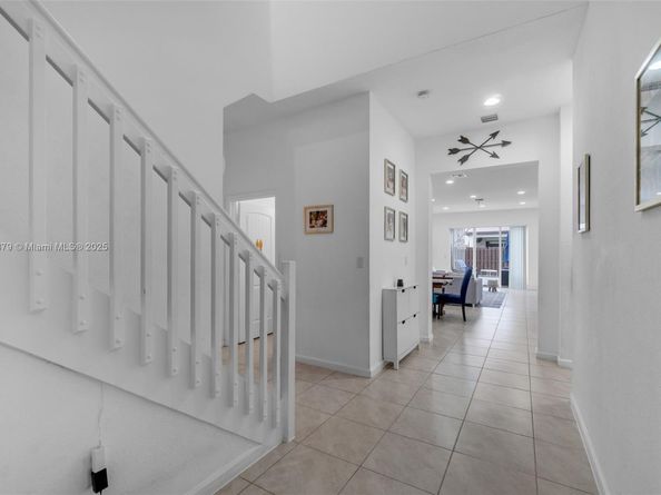 4136 NE 21st Ct, Homestead FL 33033