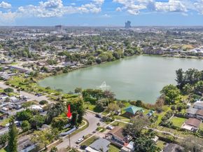 5771 SW 39th St, Davie FL 33314