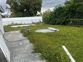 20 NE 215th St, Miami Gardens FL 33179