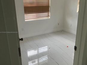 20 NE 215th St, Miami Gardens FL 33179