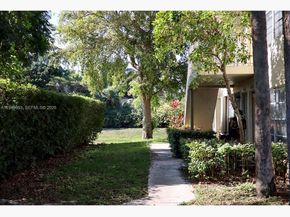 11484 Royal Palm Blvd 11484, Coral Springs FL 33065
