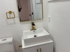 18535 NW 39th Ct, Miami Gardens FL 33055