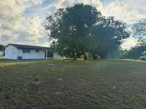 18535 NW 39th Ct, Miami Gardens FL 33055