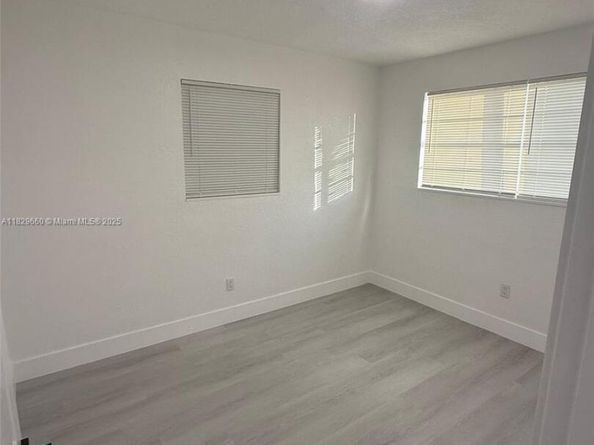 18535 NW 39th Ct, Miami Gardens FL 33055