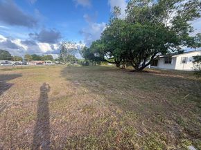 18535 NW 39th Ct, Miami Gardens FL 33055