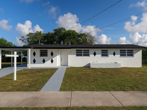 18535 NW 39th Ct, Miami Gardens FL 33055