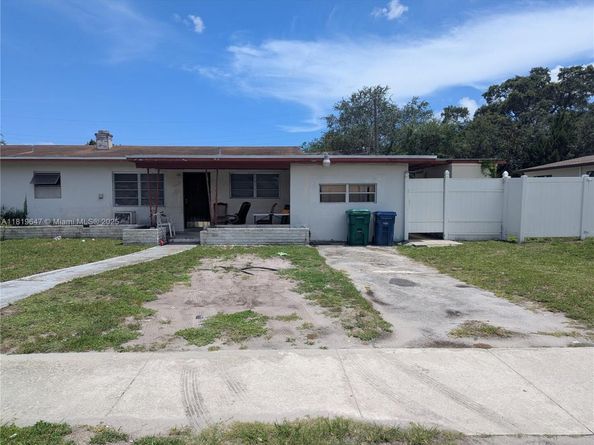 950 NE 172nd St, Miami FL 33162
