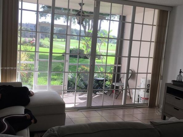 9491 SE Evergreen Pl 102, Davie FL 33324