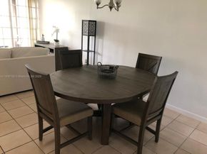 9491 SE Evergreen Pl 102, Davie FL 33324