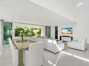 7830 Atlantic Way, Miami Beach FL 33141