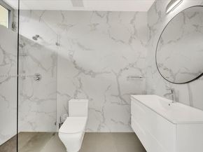 7830 Atlantic Way, Miami Beach FL 33141