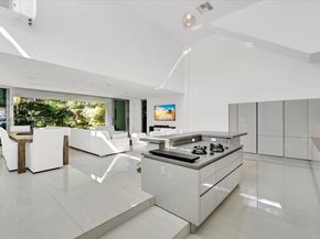 7830 Atlantic Way, Miami Beach FL 33141