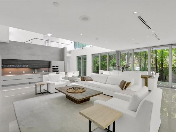 7830 Atlantic Way, Miami Beach FL 33141