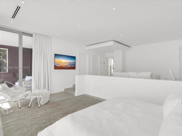 7830 Atlantic Way, Miami Beach FL 33141