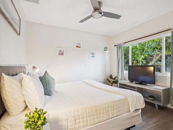 3301 NE 16th Ct, Fort Lauderdale FL 33305