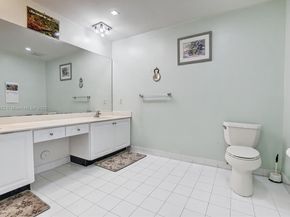 1001 SW 100th Ter, Pembroke Pines FL 33025