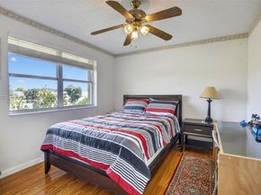 1001 SW 100th Ter, Pembroke Pines FL 33025