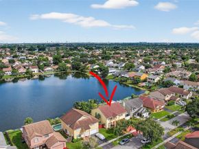 1001 SW 100th Ter, Pembroke Pines FL 33025