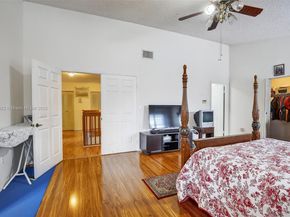 1001 SW 100th Ter, Pembroke Pines FL 33025