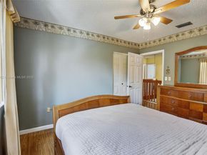 1001 SW 100th Ter, Pembroke Pines FL 33025