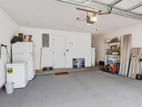1001 SW 100th Ter, Pembroke Pines FL 33025