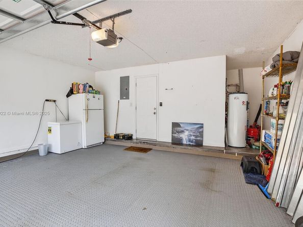 1001 SW 100th Ter, Pembroke Pines FL 33025