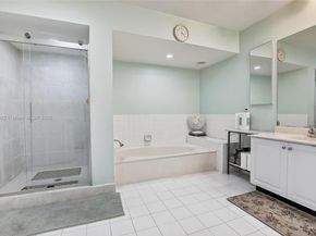 1001 SW 100th Ter, Pembroke Pines FL 33025