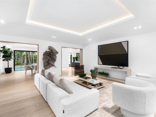 3883 Wood Ave, Miami FL 33133