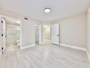 2251 NW 77th Way 102, Pembroke Pines FL 33024